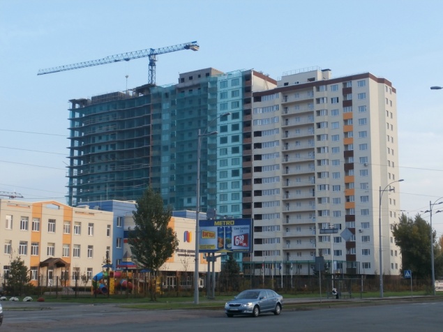 Застройщик ЖК “Жемчужина Троещины” выдавал инвесторам липовые свидетельства на жилье
