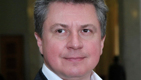 Помощник Яремы отчитался о деньгах Азарова