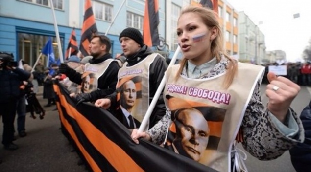 Массовщица Новороссии поздравила жителей ДНР ядерным грибом (+ВИДЕО)