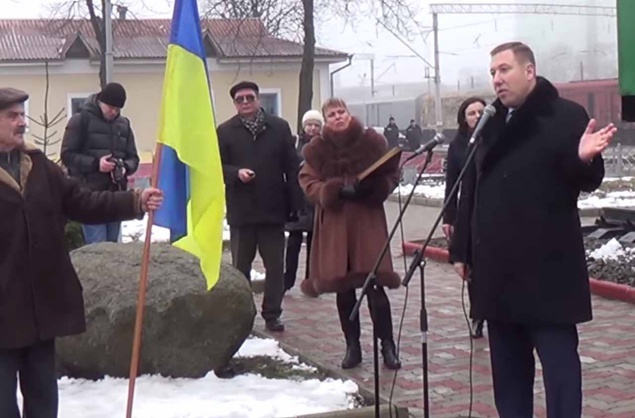 Свита мэра Фастова выживает “новичка”