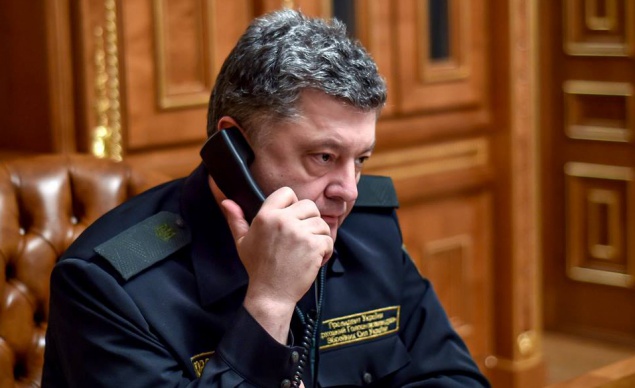 Порошенко просят ликвидировать Печерский районный и Окружной административный суды