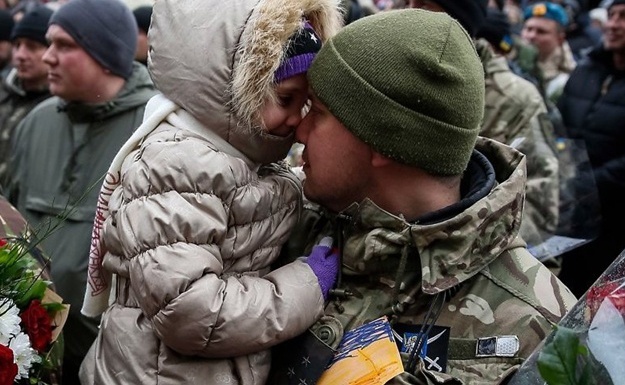 До 1 мая собираются отпустить на дембель 35 тыс военнослужащих, призванных еще Турчиновым