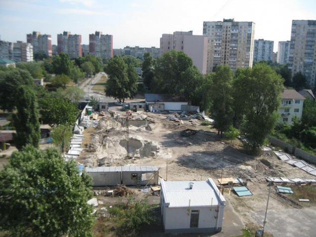 Одной стройкой меньше, одним сквером больше