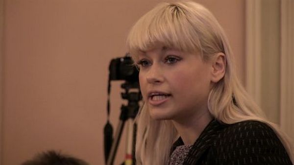 Депутата Киевсовета Ескину “взяли в заложники”