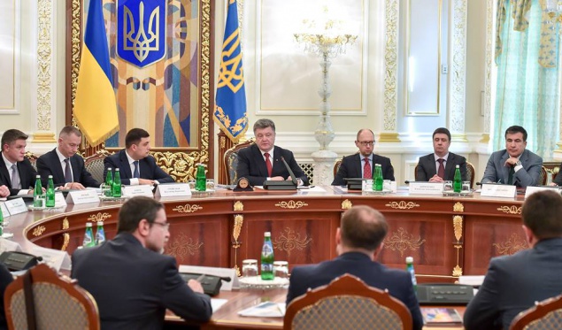 Порошенко уверен, что бесплатная медицина - это миф