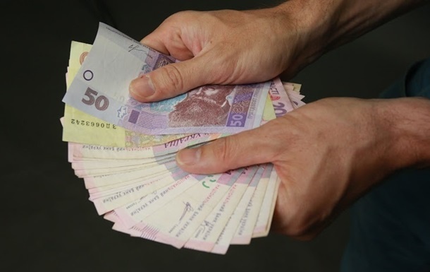 После “просьбы” столичных фискалов 544 сотрудника транспортного предприятия получили зарплату