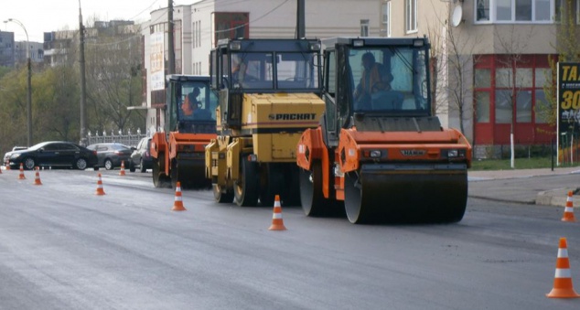 Движение автотранспорта по проспекту Победы в Киеве частично ограничено до конца августа