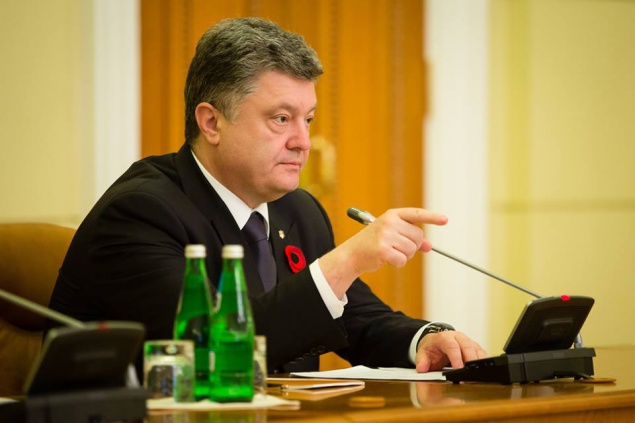 Порошенко подписал Закон о децентрализации архитектурно-строительного контроля