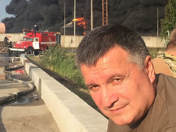 МВД получило в свое ведение дела по пожару на нефтебазе и финансовые махинации БРСМ