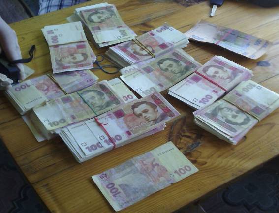 На Киевщине при получении “отката” задержан руководитель коммунального предприятия