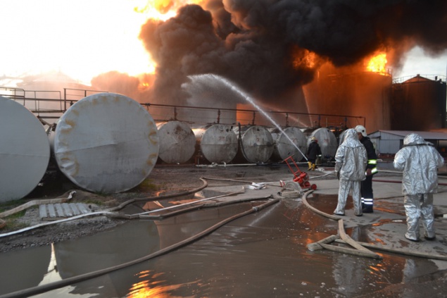 Результаты анализа почвы с места пожара на нефтебазе будут известны через месяц