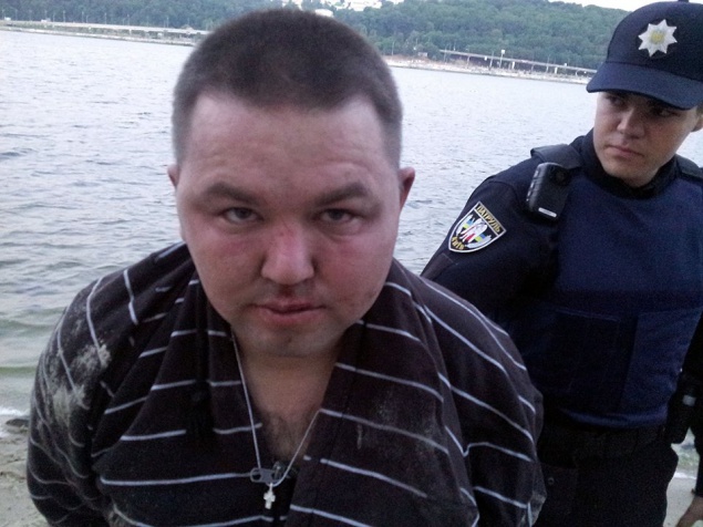 В “Гидропарке” на киевлян напал маньяк с вилами
