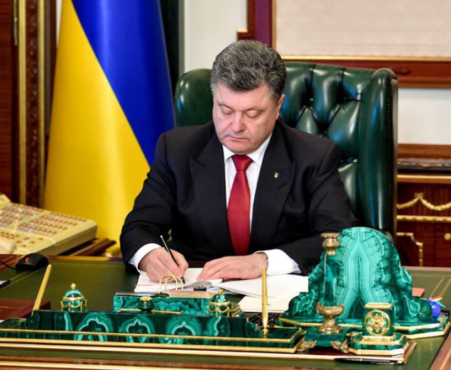 Немецкие СМИ показали, как выглядит кабинет Порошенко для интервью