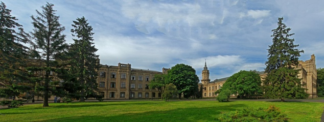 КПИ остался без маргарина и в мусоре