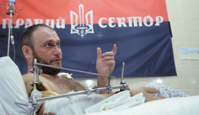 Главу “Правого сектора“ будут оперировать за ”партийные” средства