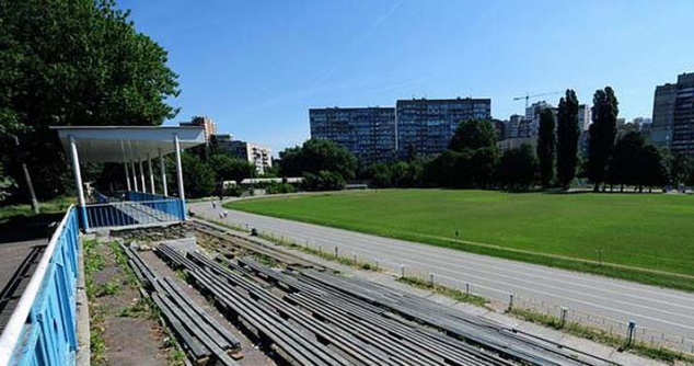 Общественность подозревает власти Киева в нечистой игре вокруг стадиона “Старт”