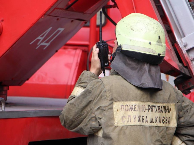 Во время пожара в Киеве спасли двоих детей