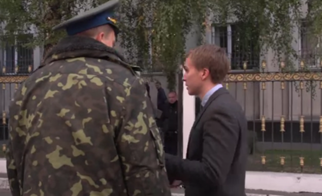 Появилось видео “задержания“ сотрудниками СБУ журналистов программы ”Схемы”