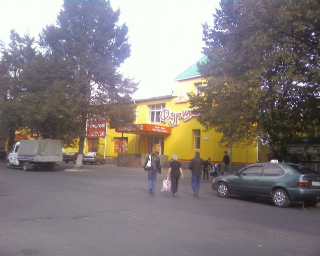 В Белой Церкви из супермаркета “Фуршет” похитили сейф с драгоценностями