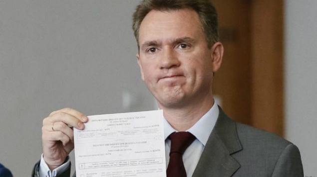 Гройсман попросил фракции ВРУ выдвинуть до конца недели кандидатов на главу ЦИК