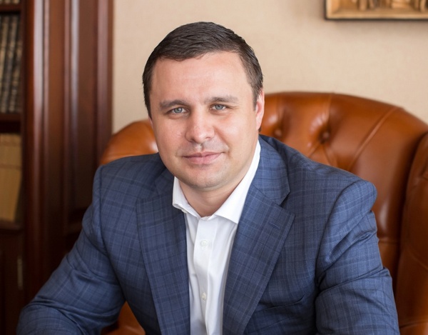 Цену на столичное жилье ниже рыночной могут предложить только мошенники, - президент “Укрбуд” Максим Микитась