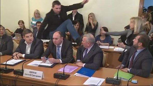 Сотрудник СБУ Писный пострадал от ноги Парасюка во время выполнения служебных обязанностей, - ГПУ
