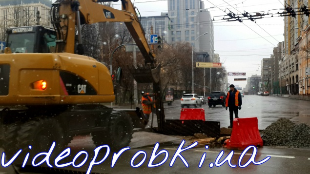 На перекрестке улиц Федорова и Антоновича ограничено движение транспорта
