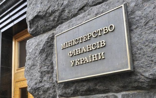 За 10 лет из Украине “в темную” вывели более ста миллиарда долларов