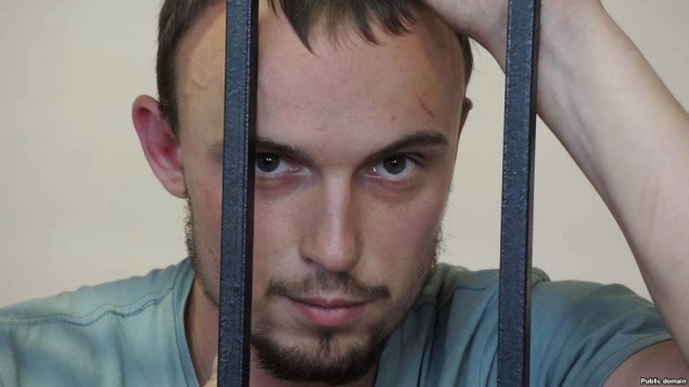 Подозреваемому в убийстве Бузины подарили электронный браслет