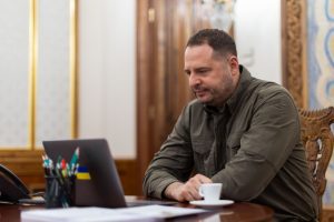 Ексголову ОП Єрмака охороняє СБУ, - нардеп