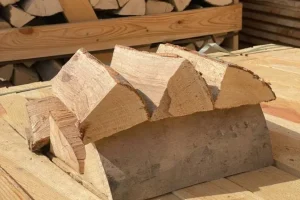 Для пожежників Білої церкви за 998 тис гривень куплять дрова для опалення