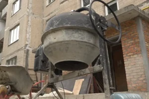 Пошкоджений росіянами будинок на Ніщинського відремонтують за 6,4 млн гривень