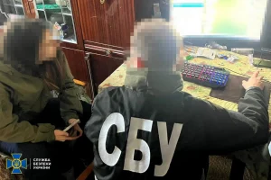 СБУ затримала трьох блогерів, які «зливали» позиції Сил оборони