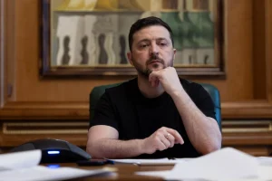 Президент ввів у дію нові пакети санкцій в межах синхронізації з Євросоюзом
