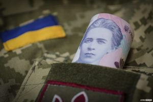 Бюджетний комітет рекомендував Раді спрямовувати військовий збір на зарплати військовослужбовців