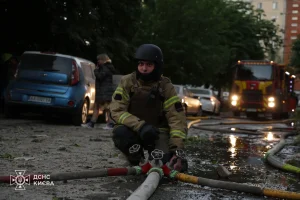 Через наслідки ворожого обстрілу громадський транспорт у Києві курсує зі змінами
