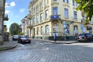 Богуслав знову довірив ремонт доріг фірмі депутата Київоблради